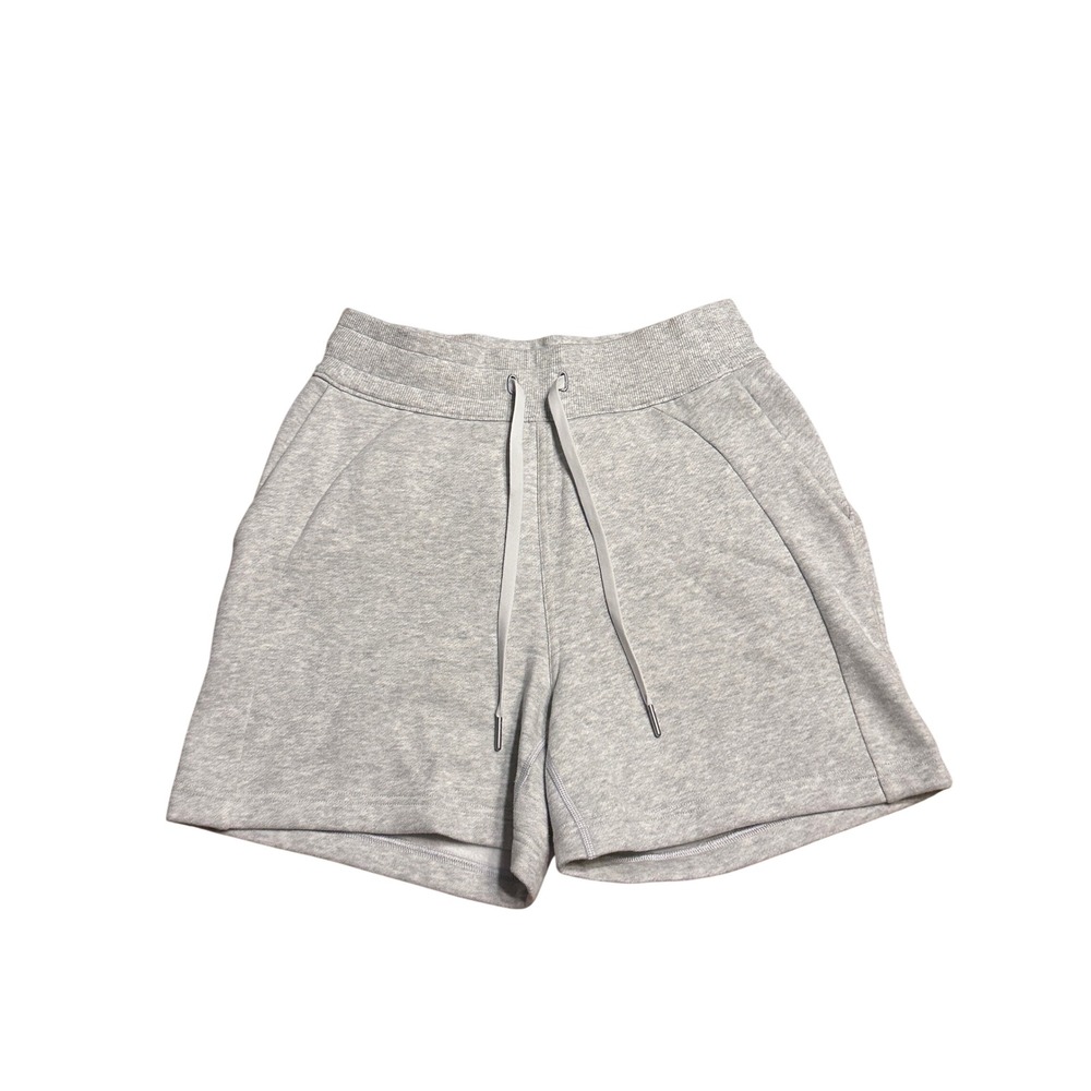 Lululemon Scuba High-Rise Short 5" LIGHT GRAY‎ Size 4